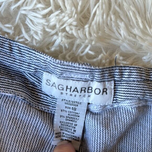 Sag Harbor Stretch Blue & White Bermuda Shorts Size 18 - Picture 4 of 4